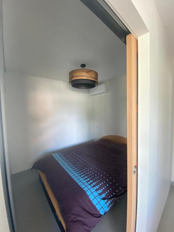 Joli T1 Bis Avec Chambre - Cuisine - Salle De Bain Vallières Eksteriør billede